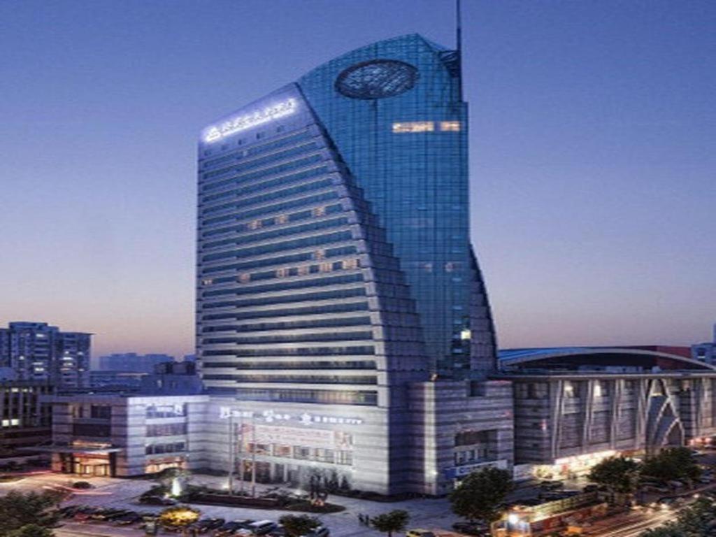 โรงแรมเยว่หยาง แกรนด์ สกายไลท์ Yueyang ภายนอก รูปภาพ